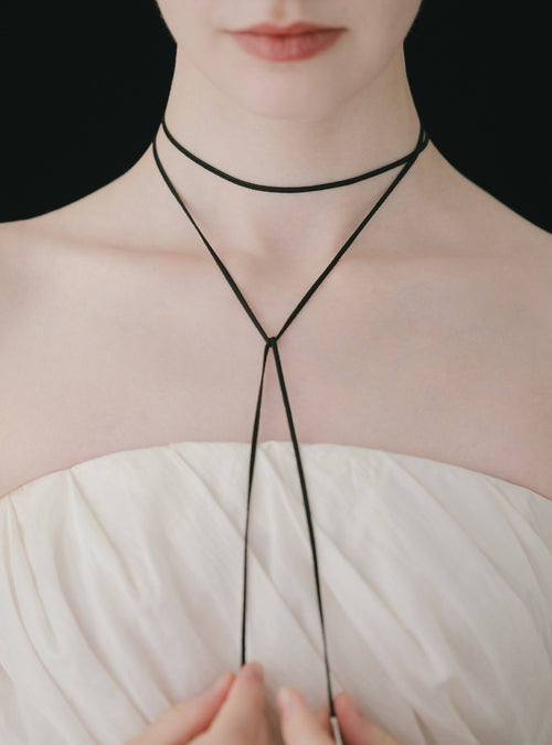 FINIAL Choker