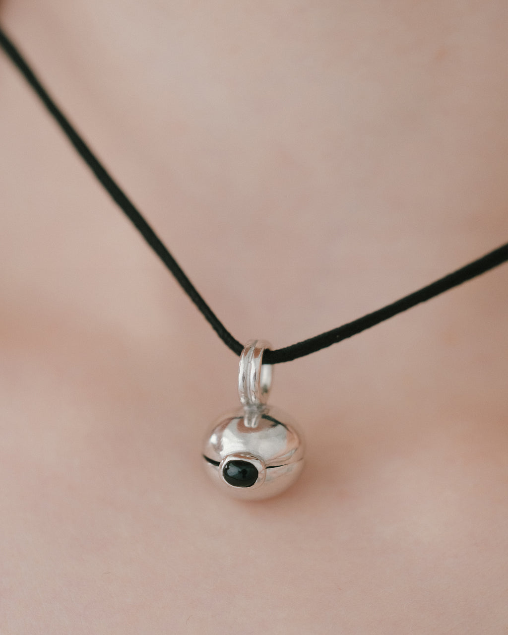 FINIAL Choker＋RELIC (PLAIN/ONYX)